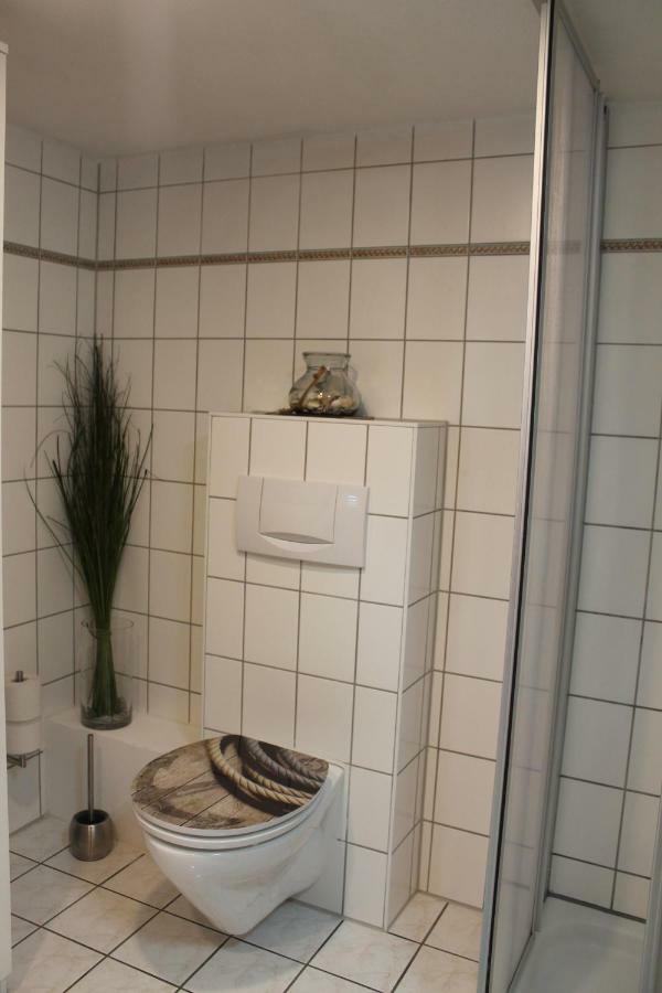 Lutzi'S Ferienwohnung Rostock Dış mekan fotoğraf